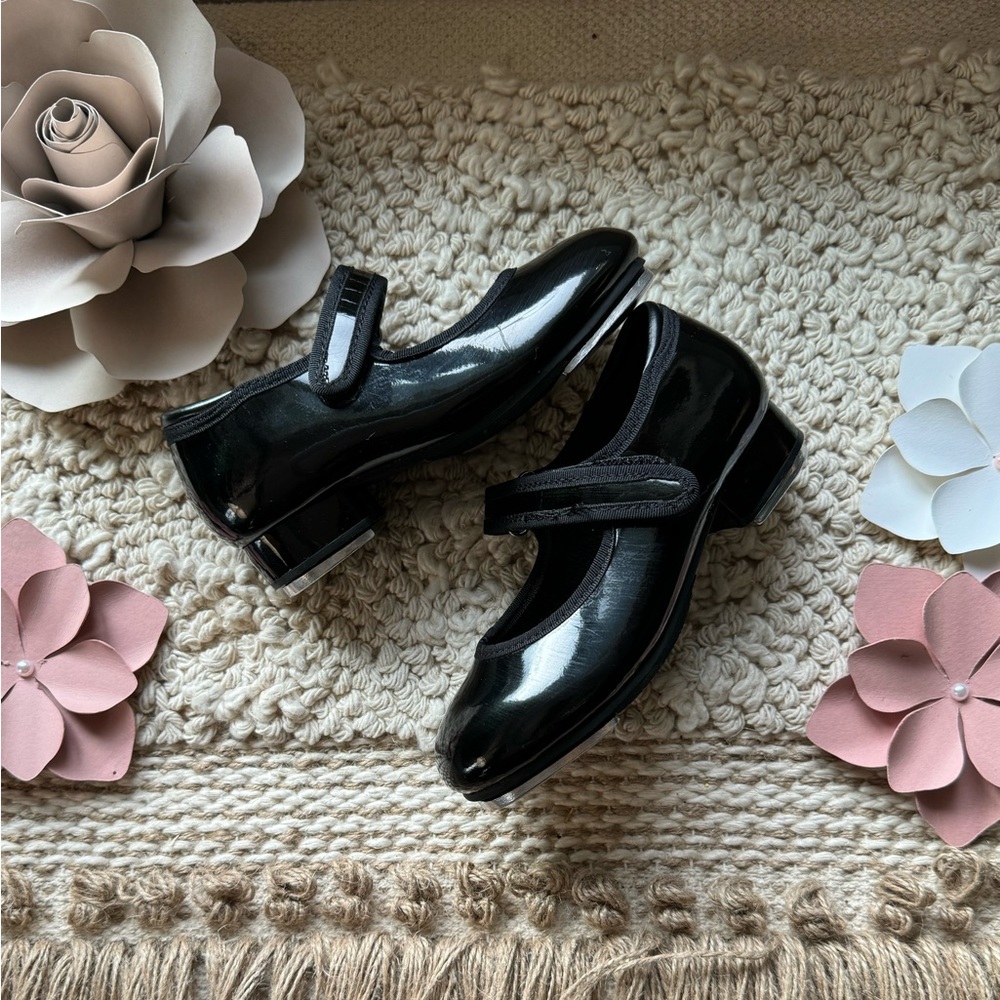 Girls Patent Leather Tap Shoes